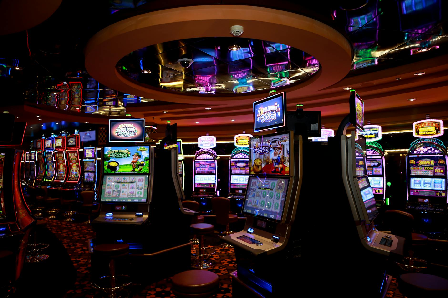 Minh họa bảng trả thưởng và hệ số nhân trong game slot